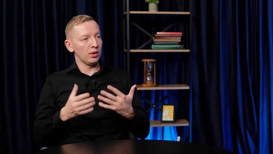 Иван Ярославцев в студии подкаста «КОД B2B» рассказывает про agile внутри waterfall